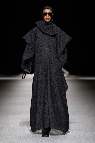 Look 19